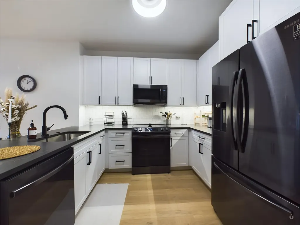 54 Rainey Street Austin TX 78701