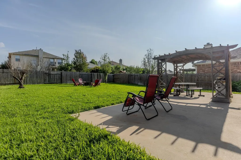 3517 Shiraz Loop Round Rock TX 78665