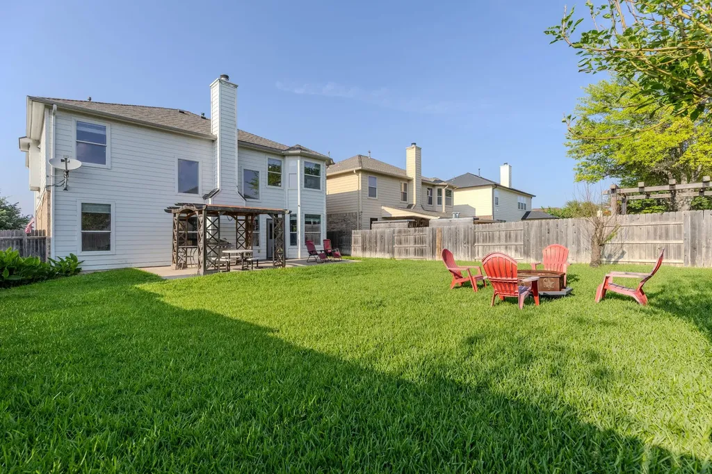 3517 Shiraz Loop Round Rock TX 78665