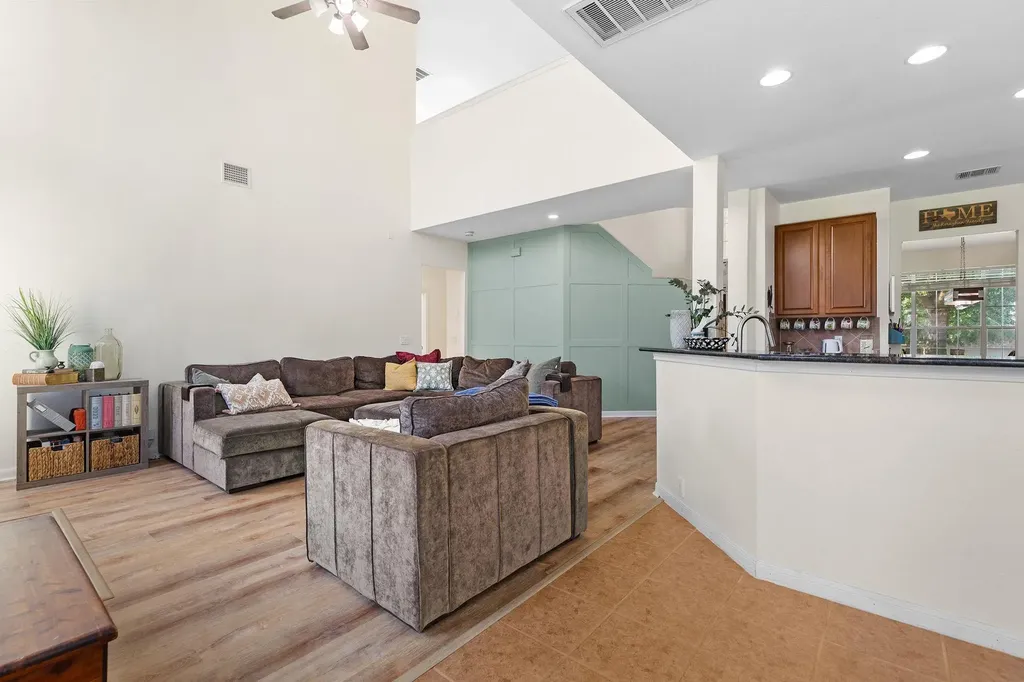 3517 Shiraz Loop Round Rock TX 78665
