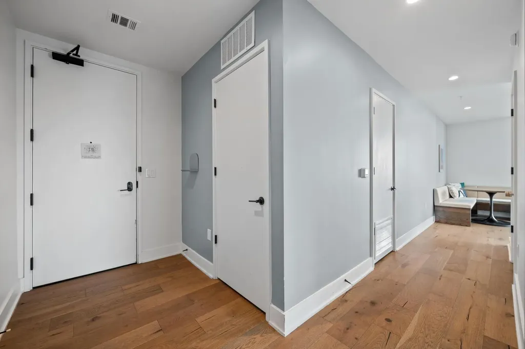 48 East Avenue Austin TX 78701