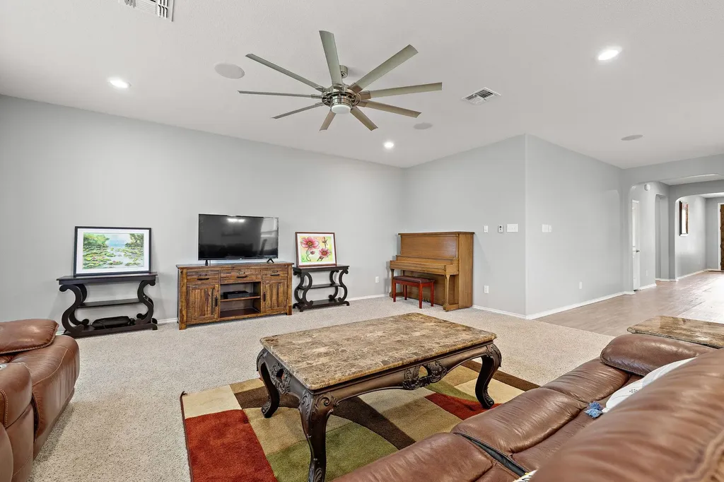 14004 Lyndon B Johnson Street Manor TX 78653