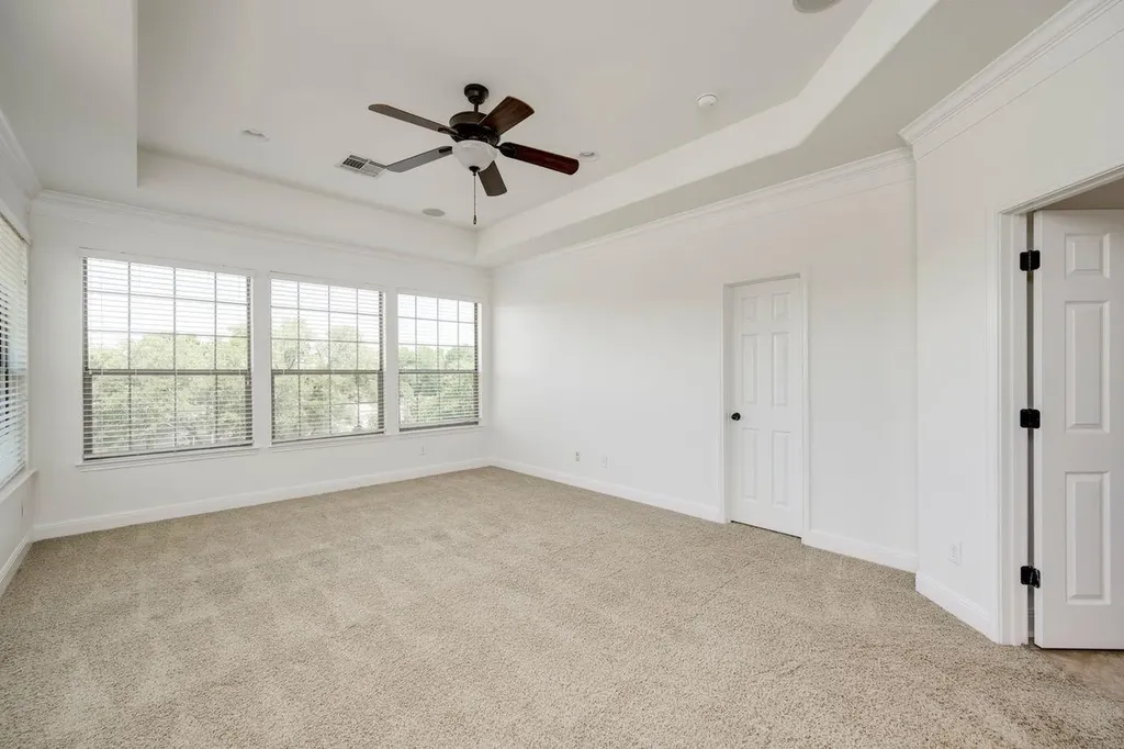 15633 Interlachen Drive Austin TX 78717