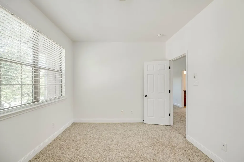15633 Interlachen Drive Austin TX 78717