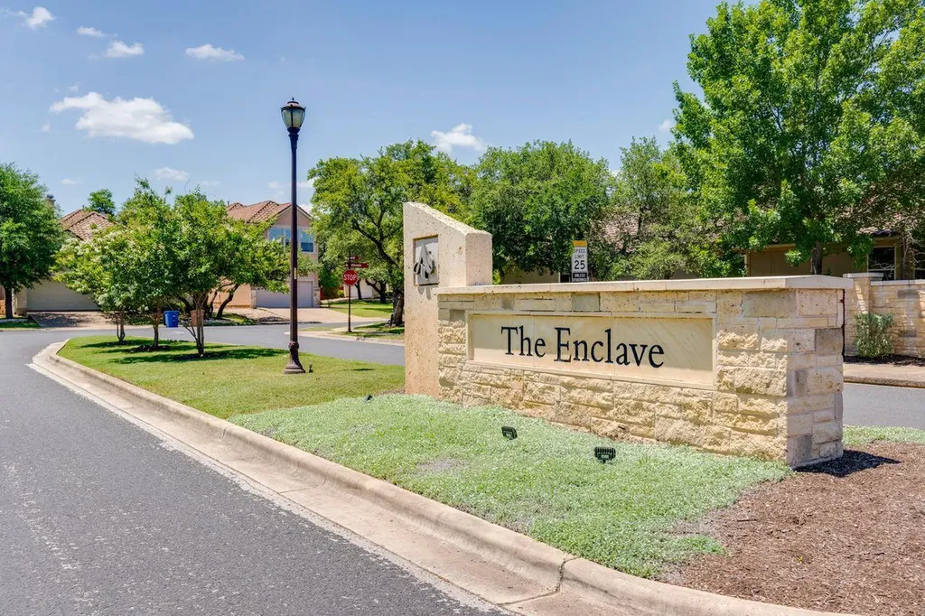 15633 Interlachen Drive Austin TX 78717
