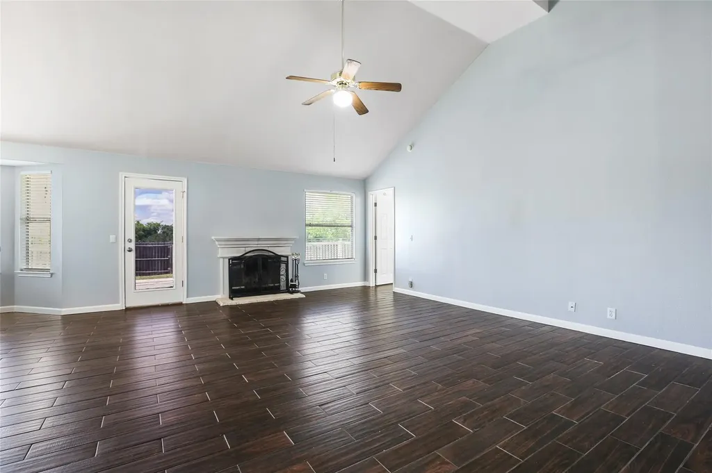 1301 Waterfall Avenue Leander TX 78641
