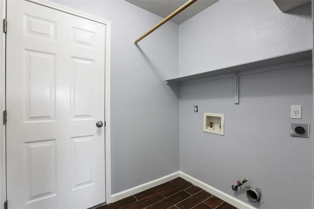 1301 Waterfall Avenue Leander TX 78641