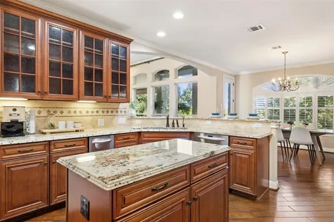 407 Bella Montagna Circle Lakeway TX 78734
