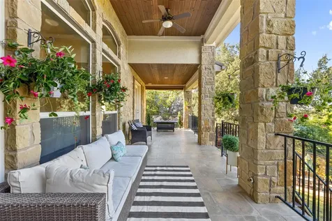 407 Bella Montagna Circle Lakeway TX 78734