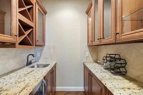 407 Bella Montagna Circle Lakeway TX 78734