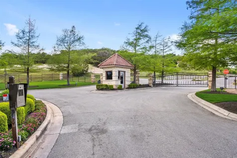 407 Bella Montagna Circle Lakeway TX 78734