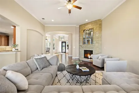 407 Bella Montagna Circle Lakeway TX 78734