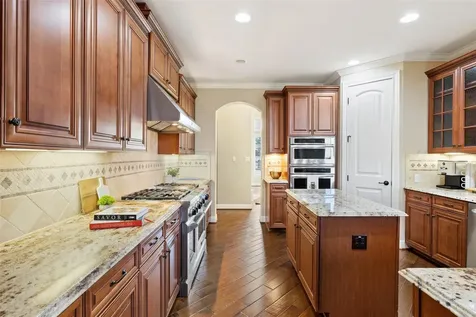 407 Bella Montagna Circle Lakeway TX 78734
