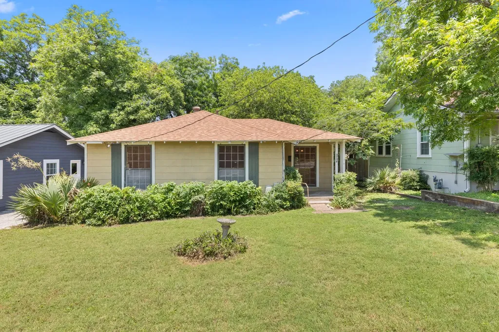3704 Cherrywood Road Austin TX 78722