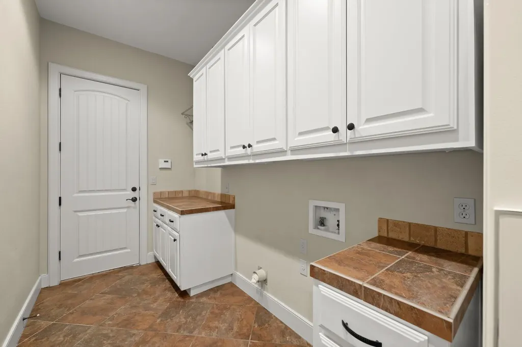 519 Golden Bear Drive Austin TX 78738