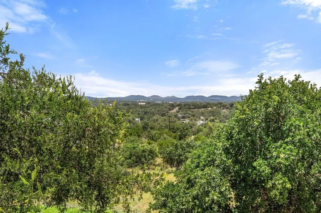 784 River View Drive Johnson City TX 78636