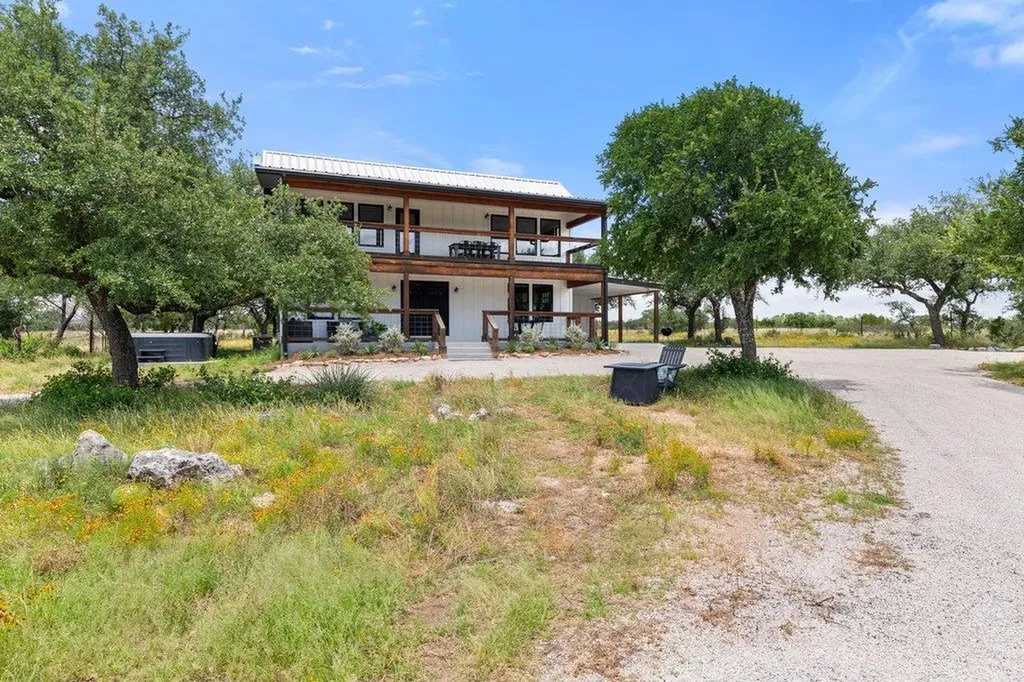 784 River View Drive Johnson City TX 78636