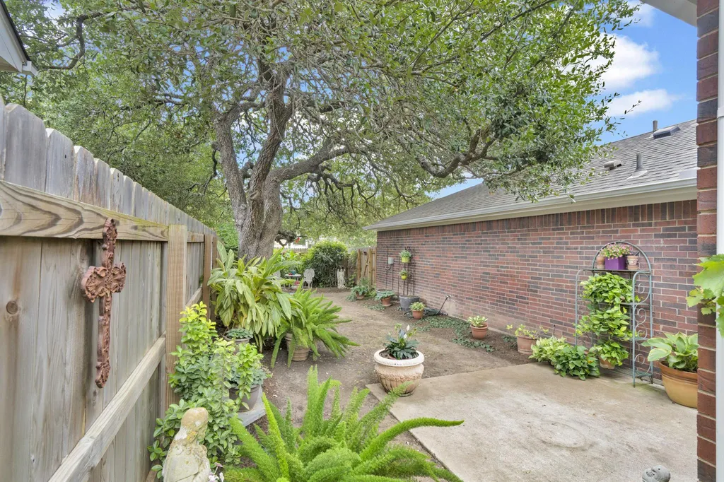 111 Village Park Drive Georgetown TX 78633