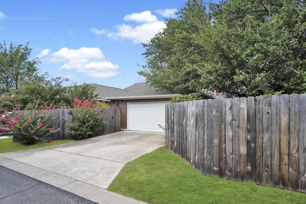 111 Village Park Drive Georgetown TX 78633