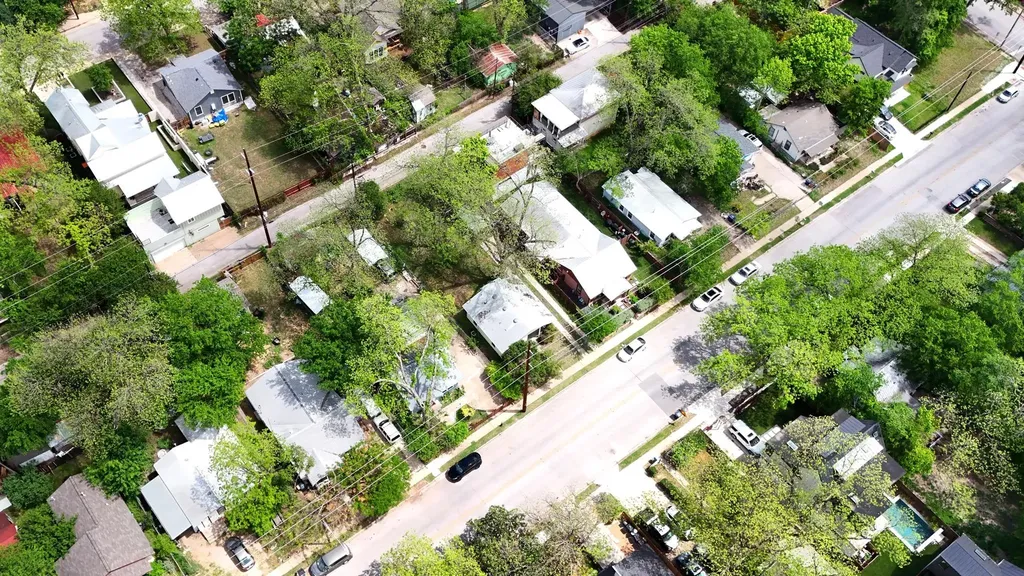 1710 Holly Street Austin TX 78702