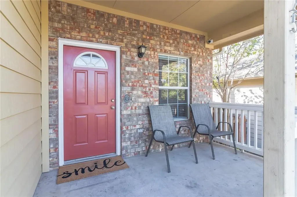 5625 Signal Point Austin TX 78724