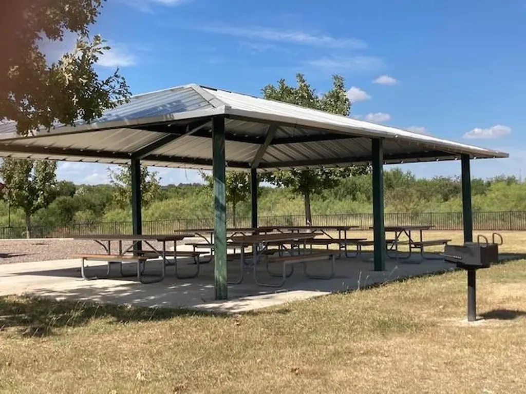 5625 Signal Point Austin TX 78724