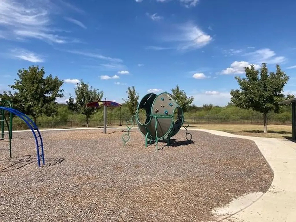 5625 Signal Point Austin TX 78724