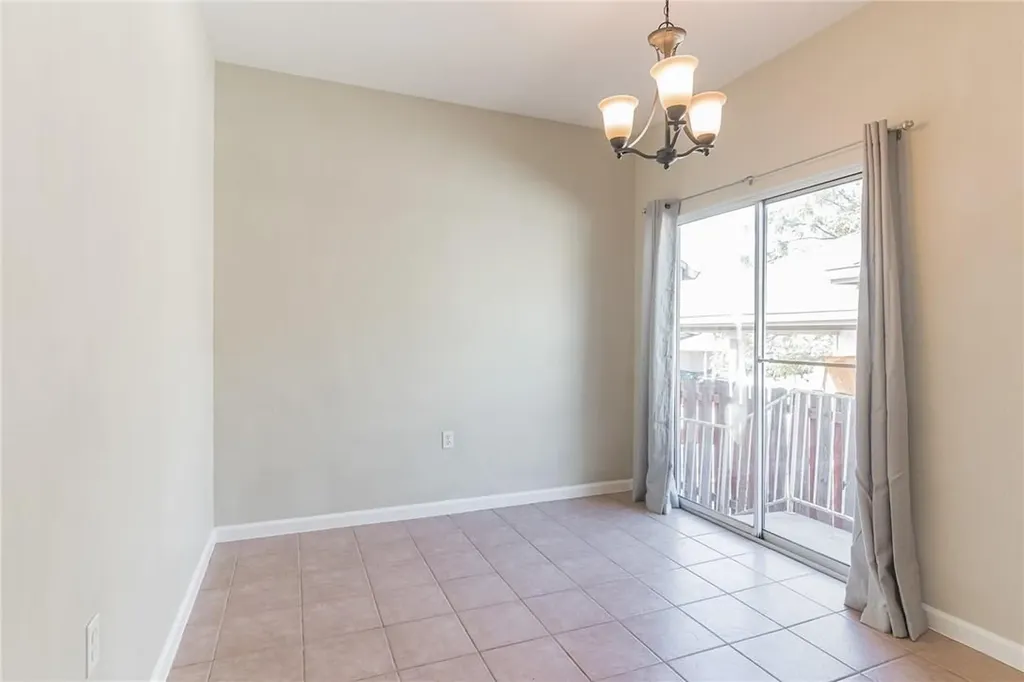 5625 Signal Point Austin TX 78724