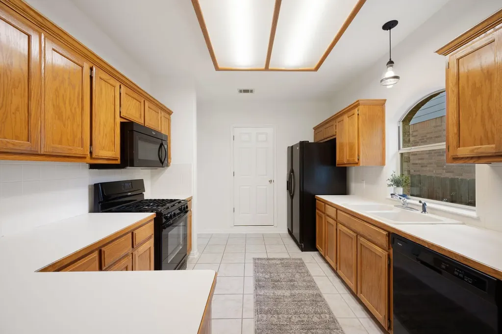 1005 Briargate Drive Austin TX 78753