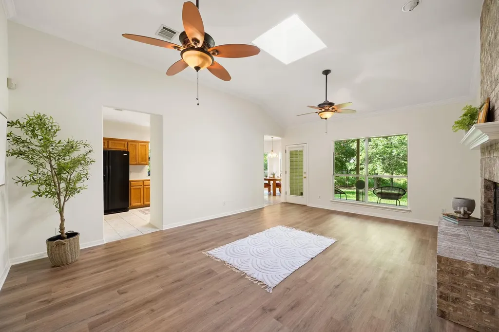 1005 Briargate Drive Austin TX 78753