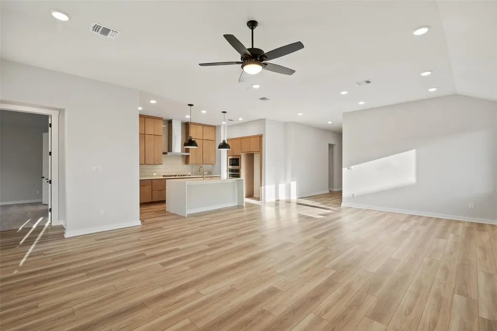 113 Mcdougall Pass Liberty Hill TX 78642