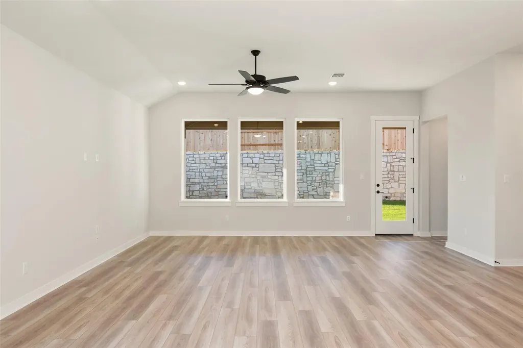 113 Mcdougall Pass Liberty Hill TX 78642