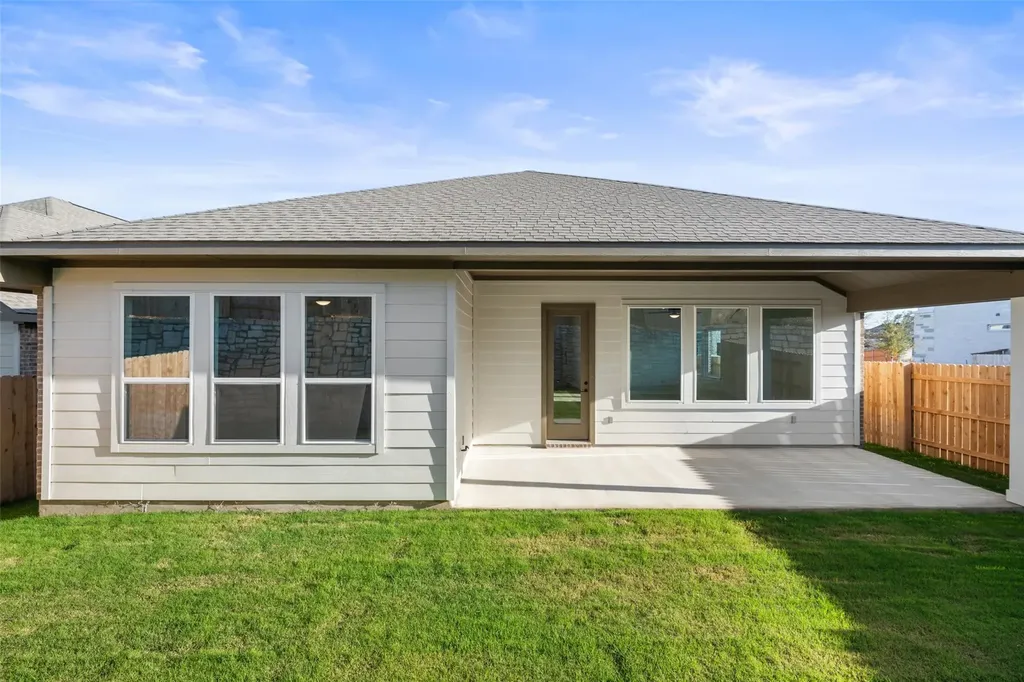 113 Mcdougall Pass Liberty Hill TX 78642