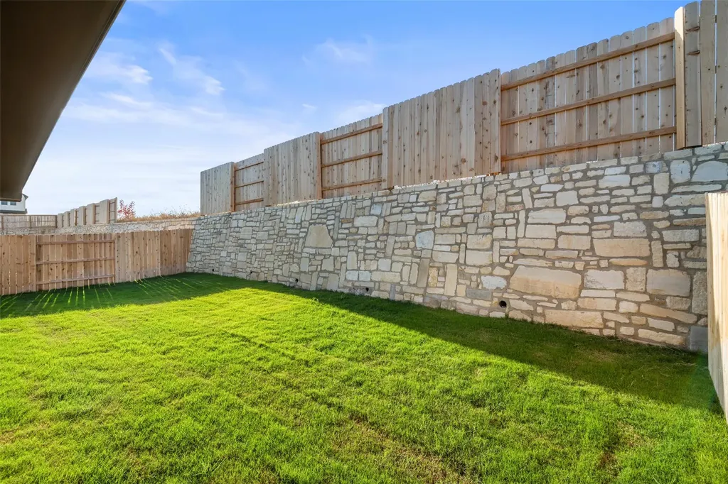 113 Mcdougall Pass Liberty Hill TX 78642