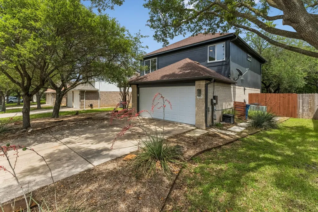 8921 Corran Ferry Drive Austin TX 78749