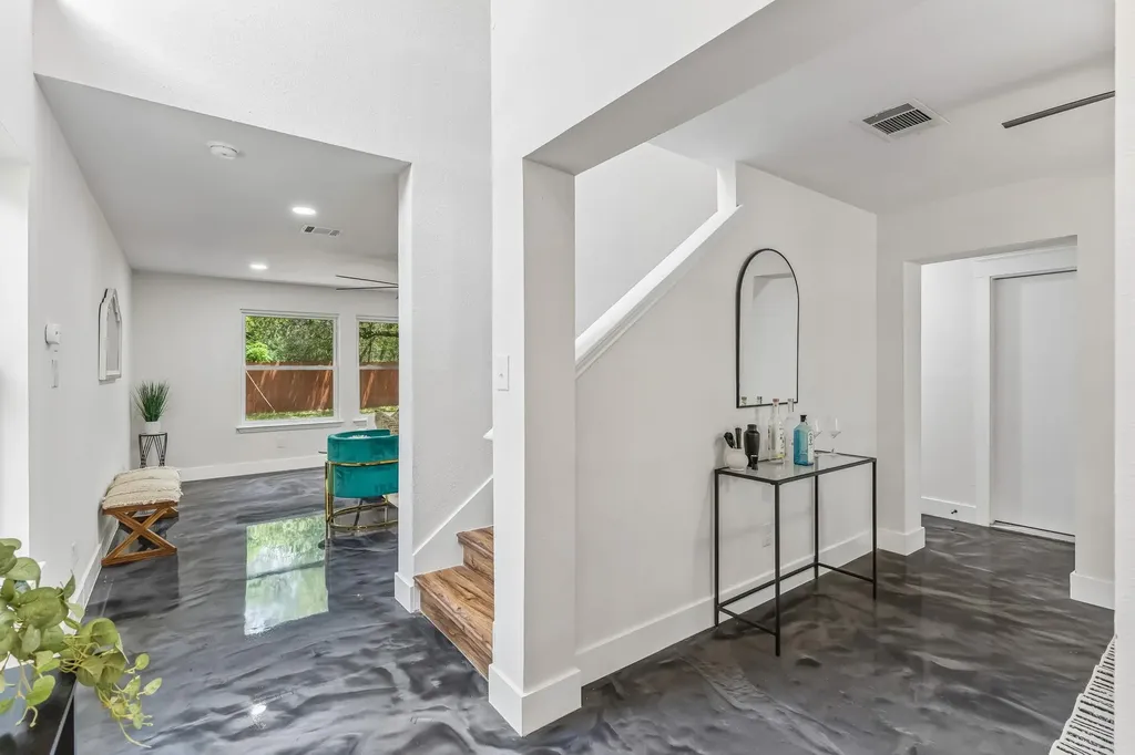8921 Corran Ferry Drive Austin TX 78749