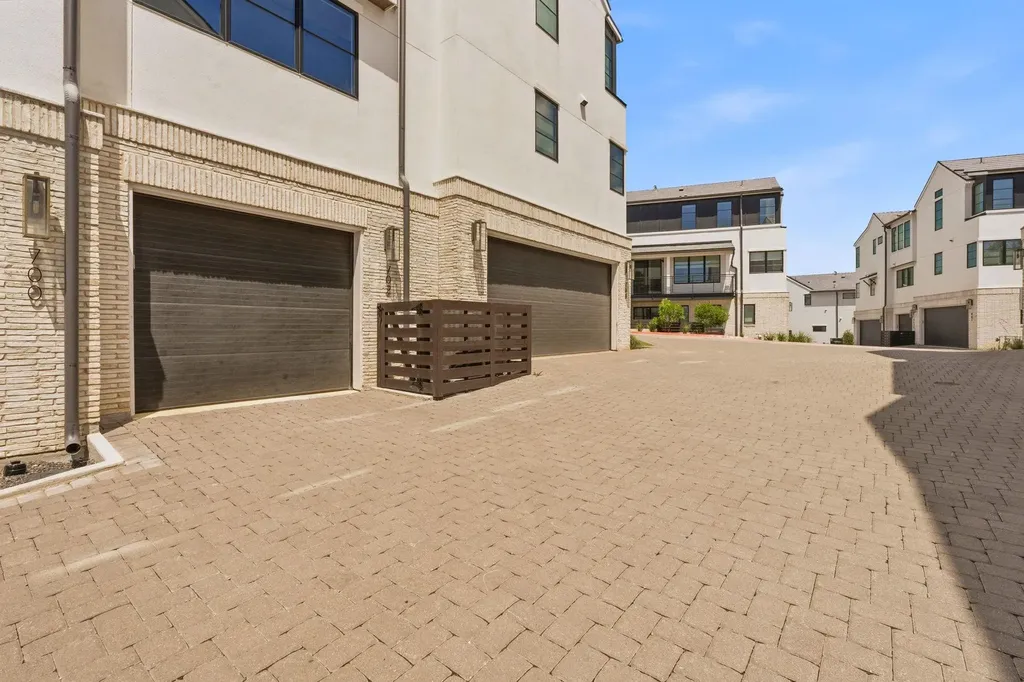 702 Ariana Court Austin TX 78746