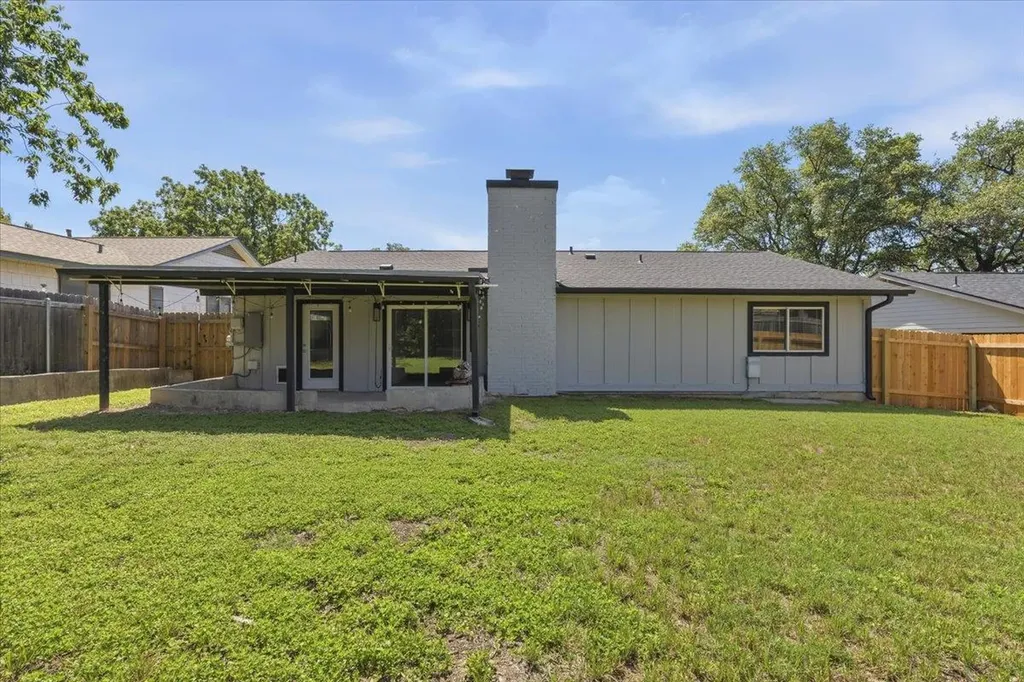 9404 Meadow Vale Austin TX 78758