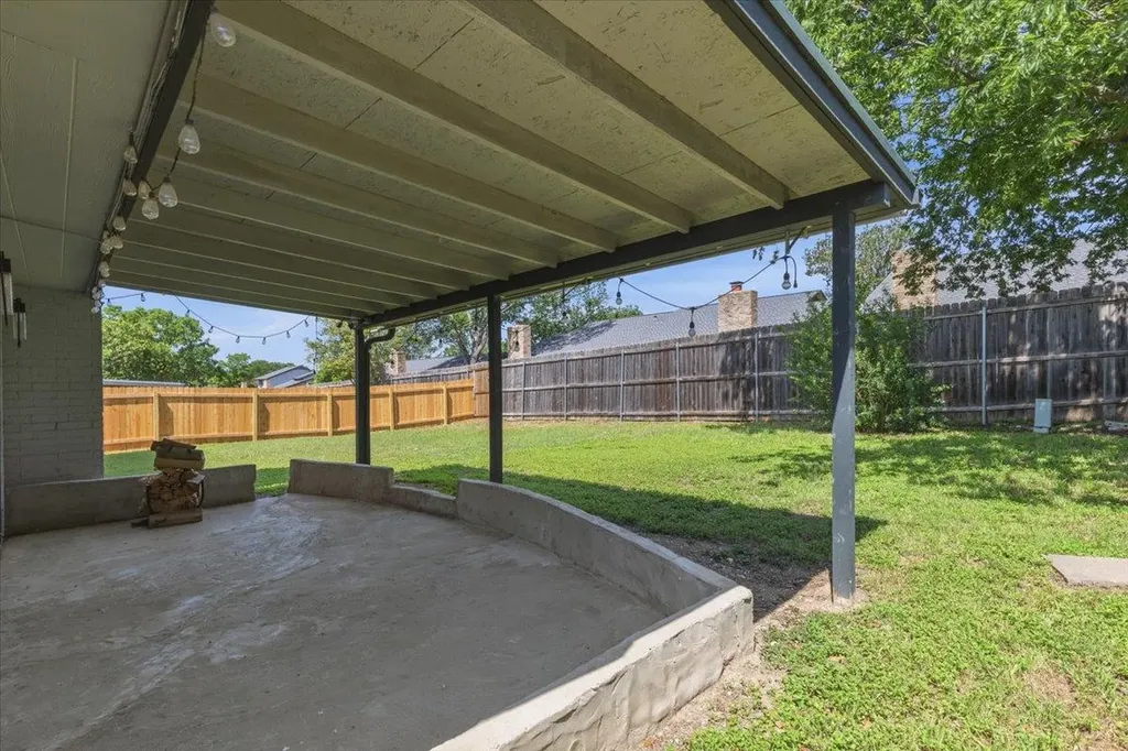 9404 Meadow Vale Austin TX 78758