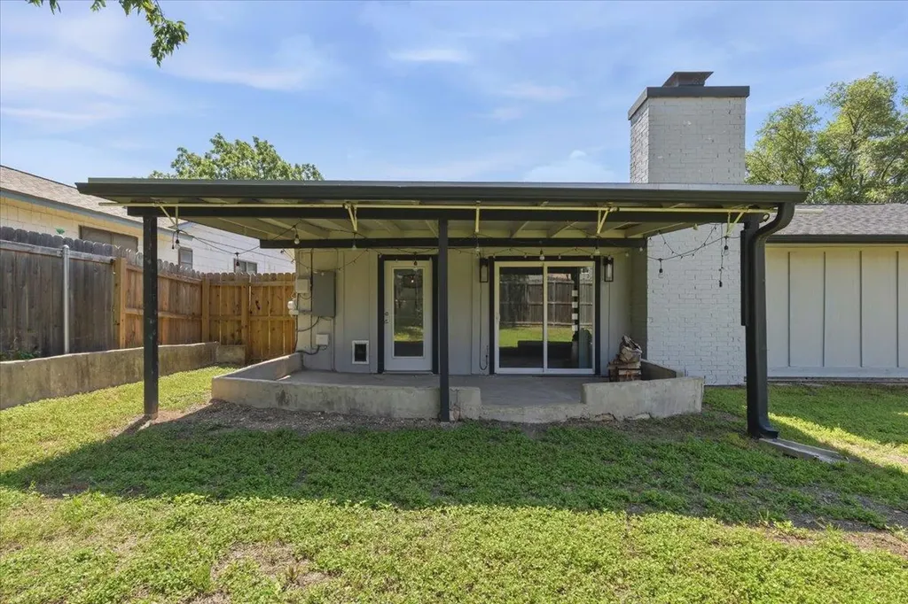 9404 Meadow Vale Austin TX 78758