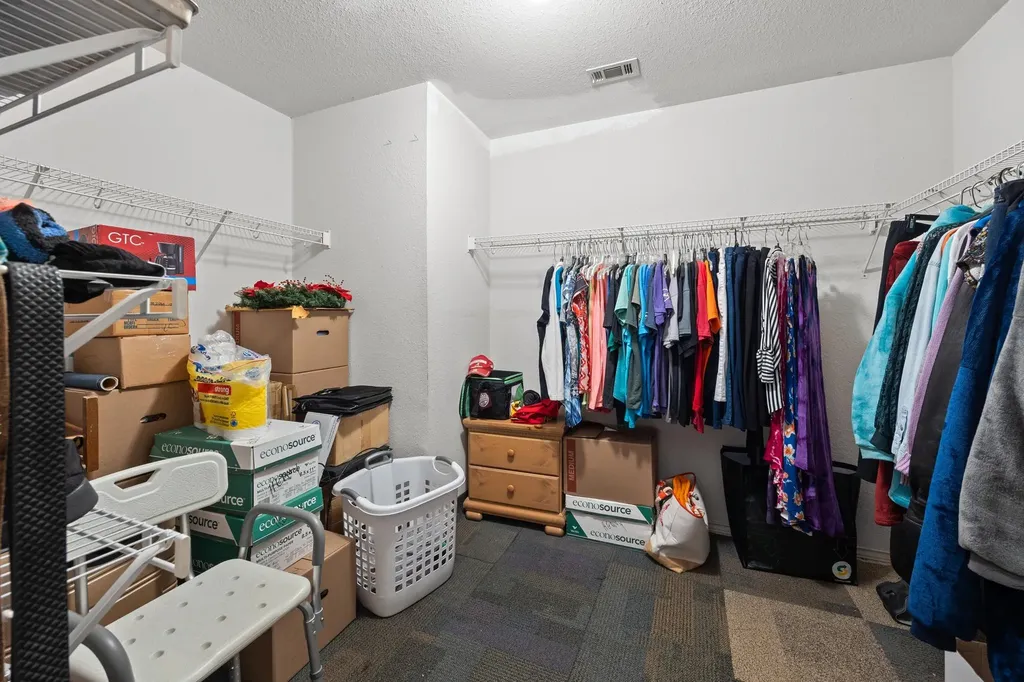 2556 Vernell Way Round Rock TX 78664