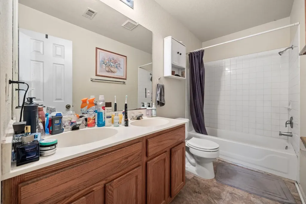 2556 Vernell Way Round Rock TX 78664