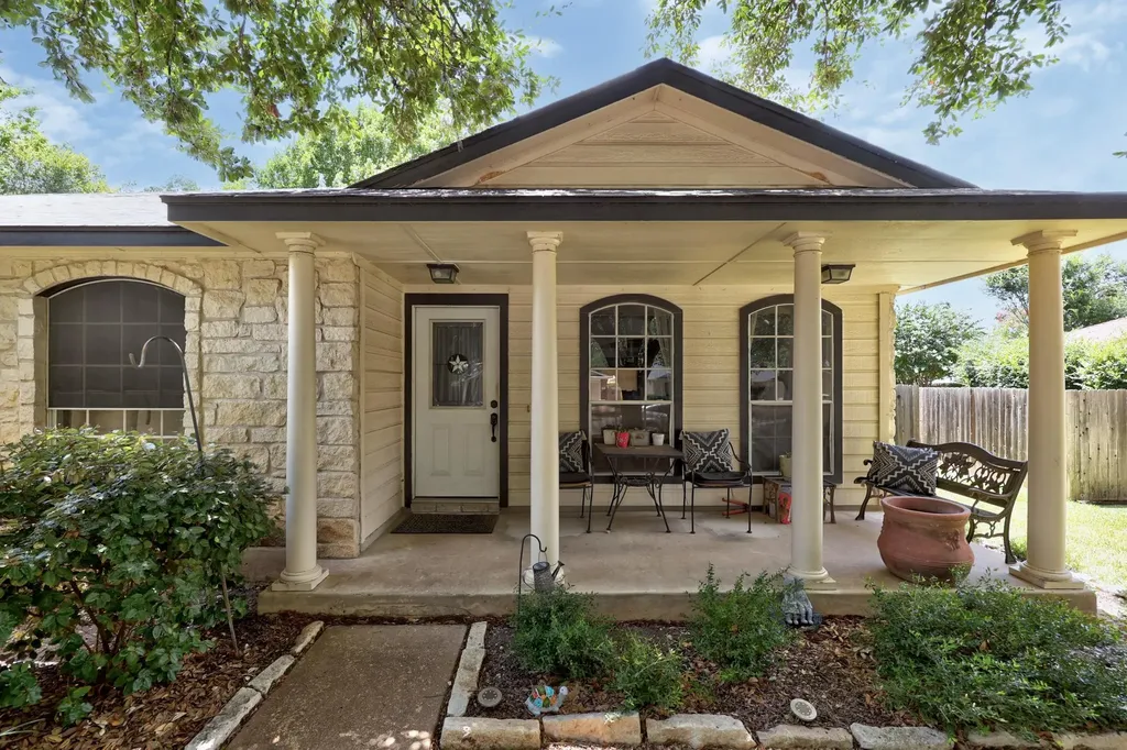 2556 Vernell Way Round Rock TX 78664
