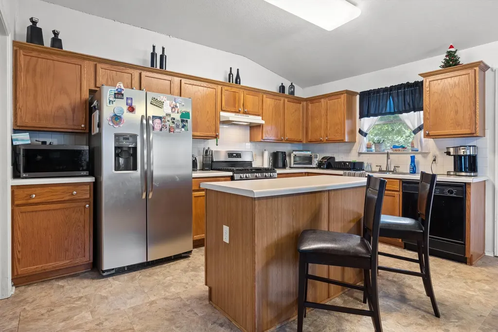 2556 Vernell Way Round Rock TX 78664