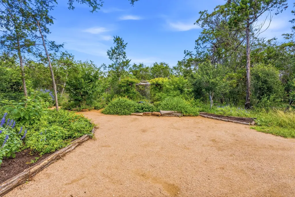 1770 N Elder Hill Road Driftwood TX 78619
