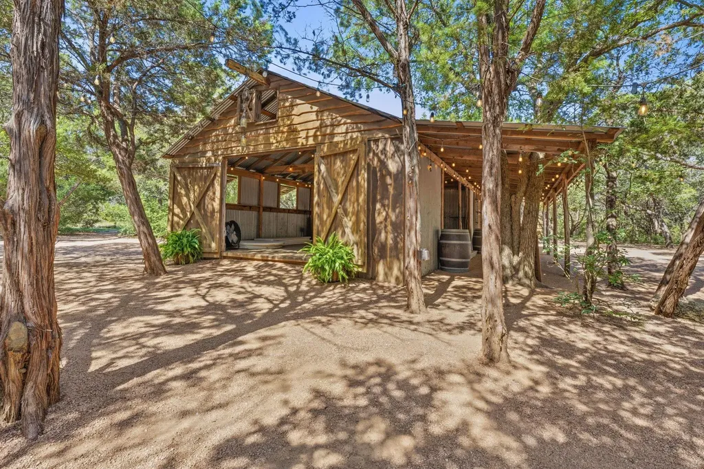 1770 N Elder Hill Road Driftwood TX 78619
