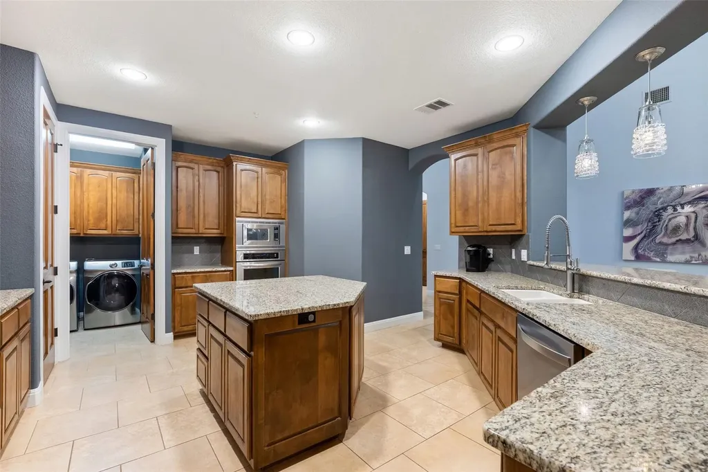 423 Marina Village Cove Austin TX 78734