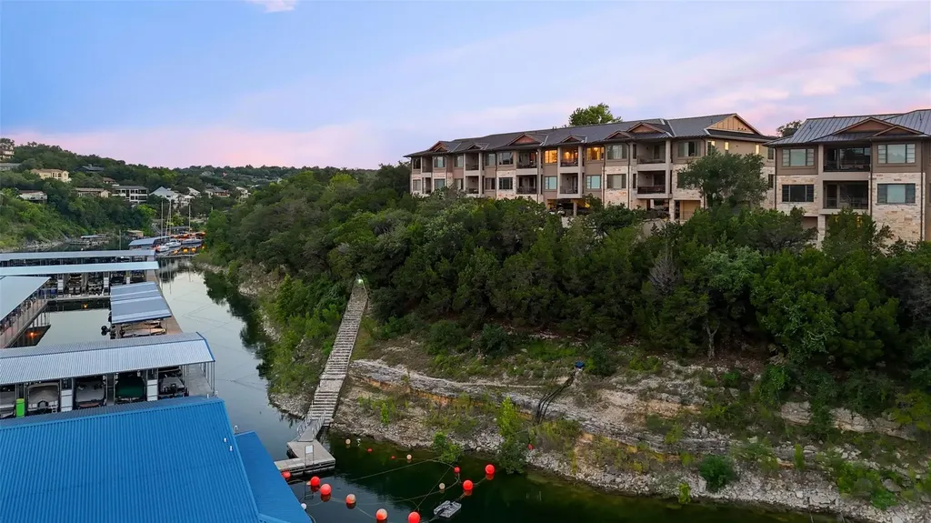 423 Marina Village Cove Austin TX 78734