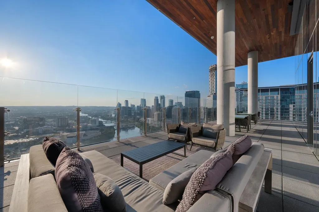 44 East Avenue Austin TX 78701