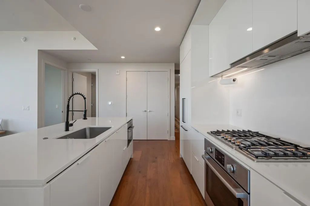 44 East Avenue Austin TX 78701